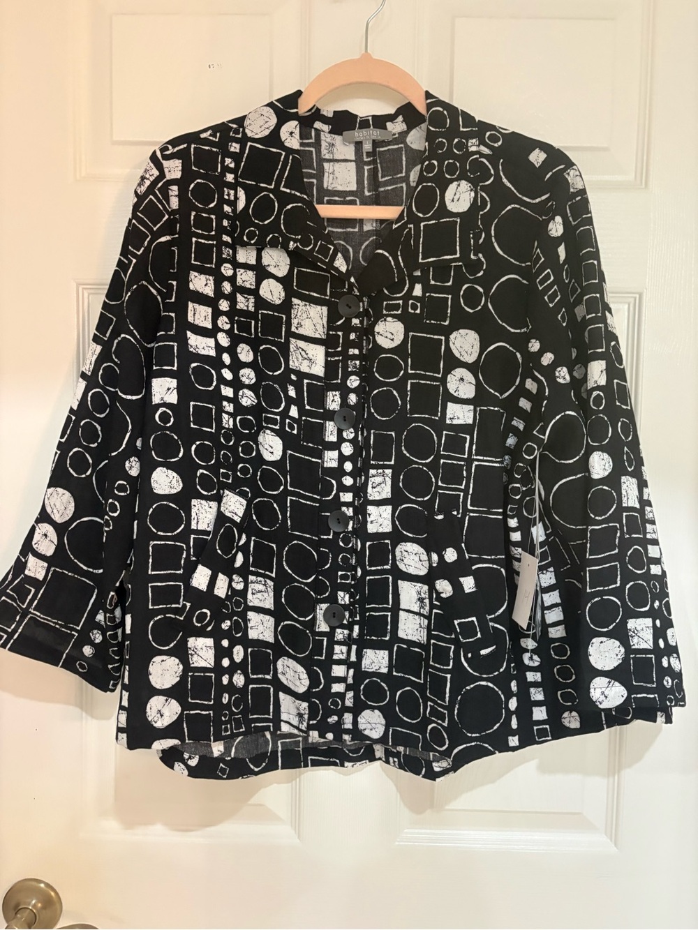 Escape by Habitat Black & White Geometric Jacket – NWT – Size L